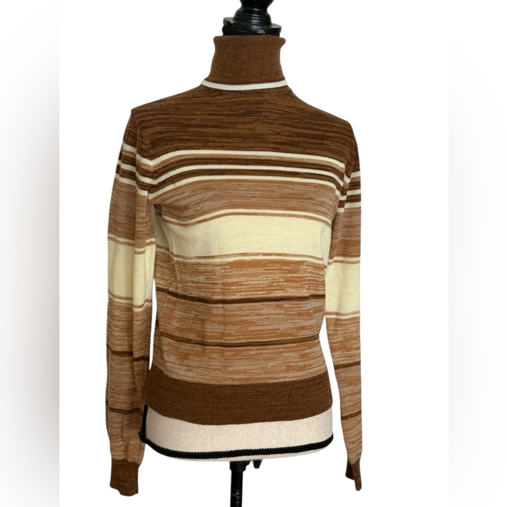 VINTAGE Montgomery Ward Turtleneck Sweater Small